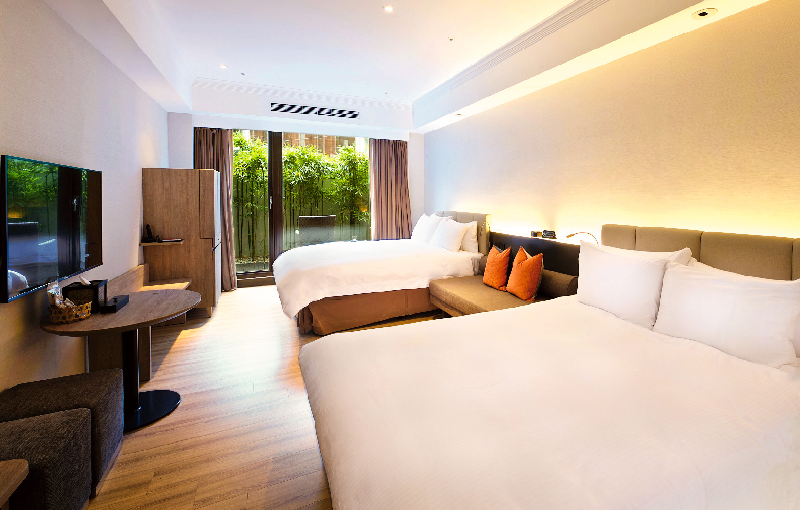 The Garden View Room (2 Queen Beds)–Pet-Friendly