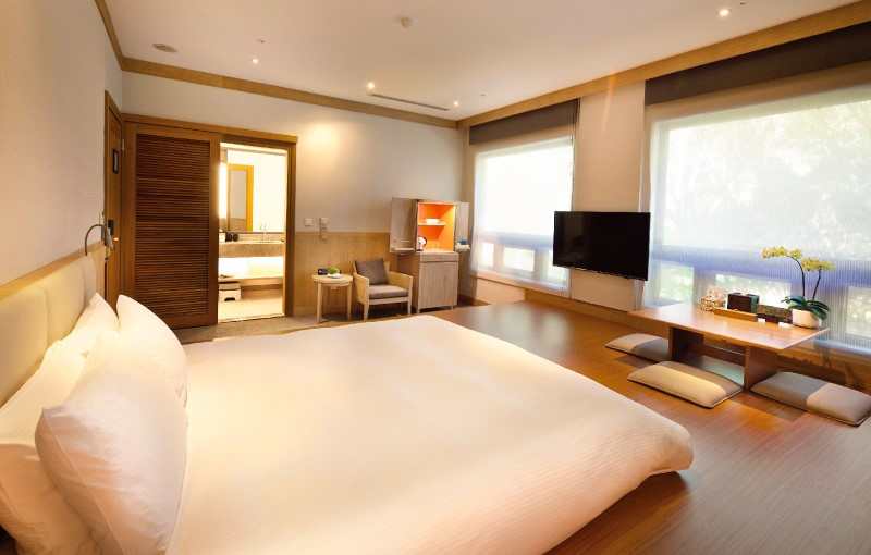 The Japanese Room (1 King Bed)